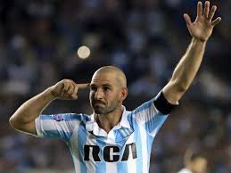 (sourire) je ne suis pas extraverti, comme. ð˜¼ð™ð™‡ ð™ð™ð˜¿ ð™ð™–ð™£ ð™ð™' On Twitter Transfer Rumor Cesar Luis Merlo Reports Racing Forward Lisandro Lopez Will Sign With Atlutd The 37 Year Old Will Announce His Departure From The Argentine Club And