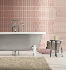 Dal 1984 la mariner è dedita alla creazione di rivestimenti e pavimenti in monocottura, bicottura e gres porcellanato. Bagni Colorati Idee E Nuovi Trend Piastrelle Per Bagni Moderni Maisonlab