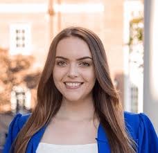 Carly Bennett's Instagram, Twitter & Facebook