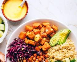 Image of Buddha bowl with quinoa, vegetables and seeds