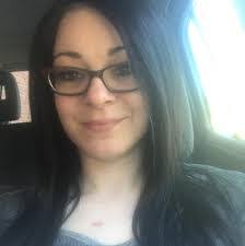 Tanya Robbins's Instagram, Twitter & Facebook