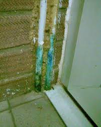 Learn how to remove corrosion from copper plumbing. Blue Green Powder On Outside Of Copper Pipe Diynot Forums