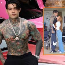 Yeferson Cossio sorprendió a su novia y hermanas con el resultado de su  cirugía “Qué 'Hp' poste más alto” - Infobae