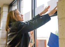 Drawn together > Dover Air Force Base > News