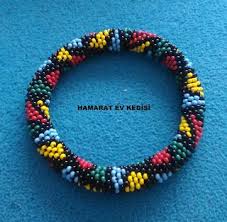Hamarat Ev Kedisi Hapishane Isi Bileklik Sablonu Ucgen 10 Lu 2020 Bileklik Boncuklu Bileklikler Taki