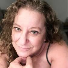 amanda redding (demeyes38)