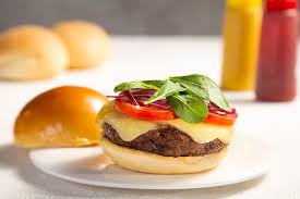 Incluso una celebración, el día de la hamburguesa, que este año será el viernes 28 de mayo. Disfruta El Dia De La Hamburguesa En Casa City Magazine