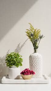 Vas bunga 9 jenisnya berdasarkan bahan desain minimalis. Contoh Gambar Vas Bunga Dari Tanah Liat Kata Kata