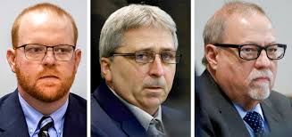 Añaden severas condenas por crímenes de odio contra los asesinos de Ahmaud  Arbery