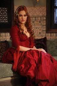 Meryem Uzerli De Reklam Yildizi Oldu Unluler Kiyafet Gelin