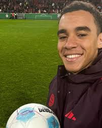 FC Bayern München added a new photo.