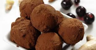 15 Recettes De Truffes Et Rochers Pour Les Fetes Truffes Au Chocolat Truffe Recette Truffe