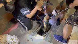 竹北鱷魚落跑!里長安撫「牠不會咬人」 消防隊急澄清：我們不會捉 昨 (16) 天新竹縣竹北市中華路 (台1線) 125巷附近，傳出有130公分大的鱷魚離家出走。新崙里辦公處接獲消息後，迅速在line群組中請民眾幫忙留意，如有發現鱷魚可以盡快通知飼主及里長劉旦貴。 Zangckkwero00m