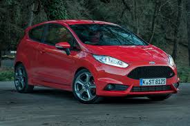 A raspuns romef (300 puncte) acum 7 ani cam la 8 mii10 mii sau 1 an jumate, maxim 2 daca nu am facut km. Pareri Ford Fiesta Vi 2008 2019 Despre Masini Aproape Masini