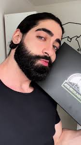 Kit Prime de Cuidados da Barba Robusta: Shampoo, Condicionador, e Mais