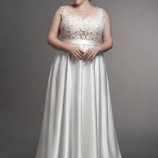 When i see that dress, i definitely don't think white dress but floral patterned dress. i can't imagine any bride. 27 Floral Wedding Dresses