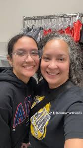 Hi everyone! Hope you all had a merry christmas!! This is my friend Tillie,  she has just went through a break up and I'm trying to show her that she  can have