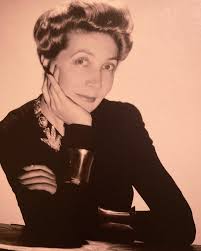 Today I went to the superb Dorothy Liebes exhibit at the Cooper Hewitt  Museum. Liebes was a textile designer who was well-known in the mid-20th  century and was a pioneering woman designer