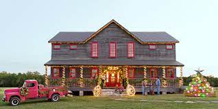 This texas inn is the best place to spend christmas. 38 Country Christmas Decorating Ideas How To Celebrate Christmas In The Country