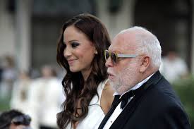 Andy vajna ritkán dícsért meg. Nepszava Vajna Timea