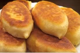 пирожки на кефире с яйцом и луком в духовке Babushkiny Pirozhki Na Kefire S Originalnoj Nachinkoj Russkie Produkty Ukrainskie Recepty Recepty Vypechki