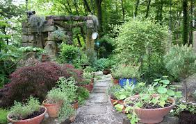 Herb gardening tips for beginners with a photo gallery of designs and plans. Herb Garden Design Miriam S River House Designs Llc
