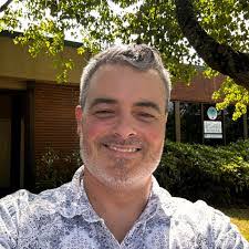 Devin Larsen's Instagram, Twitter & Facebook