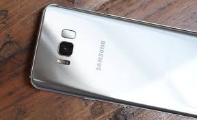 There's more to samsung's latest flagship than meets the eye. First Look Samsung Galaxy S8