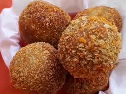 Resep asli cara membuat nugget pisang menggunakan 1 kg pisang kepok. Cara Membuat Pisang Nugget Taichan Goreng