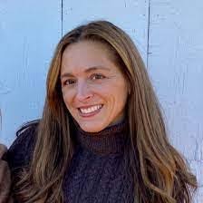 Hilary Ritter's Instagram, Twitter & Facebook