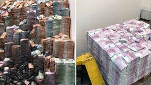 Maybe you would like to learn more about one of these? Stapelweise 500 Euro Scheine Was Es Mit Den Europaletten Auf Sich Hat Stern De