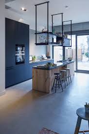 industriele keuken met keukeneiland bron morefloors keuken keukeninspiratie keukendecoratie keukenideee keuken ontwerpen keuken ontwerp keuken interieur