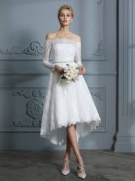 Ballkleid hochzeitskleid abendkleid 70er kleidung asymmetrisches kleid schnittmuster kleid neues kleid kleider mode. A Linie Princess Linie Lange Armel Schulterfrei Asymmetrisch Spitze Brautkleider Queenabelle Online Kaufen