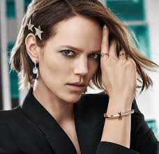 Tiffany lance une nouvelle collection pendant la quarantaine