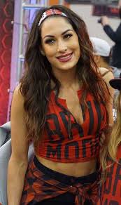 Bella buster (sitout facebuster), rack attack (argentine backbreaker), rack attack 2.0 (tko). Brie Bella Grosse Gewicht Alter Korperstatistik