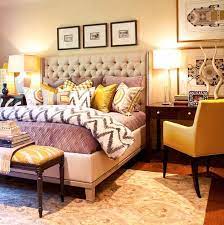 Great Grey Yellow Bedroom Love The Use Of A Desk As A Night Stand Master Bedrooms Decor Eclectic Bedroom Bedroom Decor