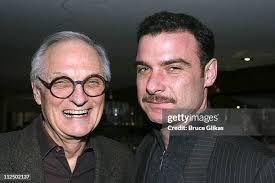 4,572 Alan Alda Photos & High Res Pictures