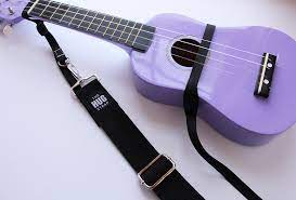 This strap for ukulele can be used for every type of instrument, as it comes with two metal brackets which need to be attached to the instrument with an adhesive pad. Ukulele Straps Ukulele Go