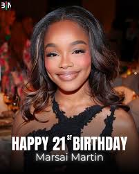 عيد ميلاد سعيد هالي بيري، ماجيك جونسون ومارساي مارتن! 🎂