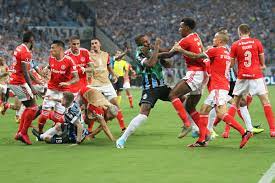 Em momentos diferentes na temporada, colorados e tricolores duelaram pela fase de grupos da libertadores. Gre Nal Da Libertadores Tem Oito Expulsos E 0 A 0 No Placar Esportes Jornal Nh