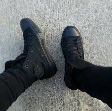 Black And Red Converse High Tops Pin By Valerie Bates On Shoes All Black Converse Black Converse Converse