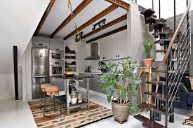 Un Loft Dans Une Ancienne Usine De Porcelaine Planete Deco A Homes World Maison Deco Planete Deco