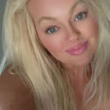 Barbara Stiltner's Instagram, Twitter & Facebook