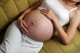 Jika wanita yang sedang hamil anak perempuan akan memiliki bentuk perut yang bundar seperti buah semangka. 15 Ciri Ciri Hamil Anak Perempuan Mitos Atau Fakta Theasianparent Indonesia