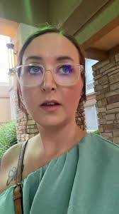 Heather Schutz's Instagram, Twitter & Facebook