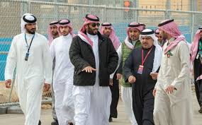 ردة فعل طبيبة الأمراء #نادية_سقطي حين تفاجأت بالملك سلمان أمامها أثناء فحص أحد أطفال الأسرة الحاكمة. Ø¨Ù€800 Ø±ÙŠØ§Ù„ Ø´Ø§Ù‡Ø¯ Ø¬Ø§ÙƒÙŠØª Ø§Ù„Ø£Ù…ÙŠØ± Ù…Ø­Ù…Ø¯ Ø¨Ù† Ø³Ù„Ù…Ø§Ù† ÙÙŠ Ø§ÙØªØªØ§Ø­ÙŠØ© Ø§Ù„ÙÙˆØ±Ù…ÙˆÙ„Ø§ Ø¥ÙŠ