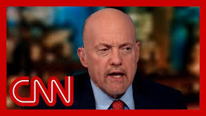 Mitzi Wade's Instagram, Twitter & Facebook