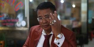 Umur 58 tahun) adalah pengacara indonesia. Hotman Paris Hutapea Jatuh Sakit Kirim Pesan Untuk Jokowi Prabowo Kapanlagi Com
