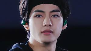 Kim taehyung is a member of. Taehyung Encourages Fans Who Are Sad For The Bts Tour Somag News