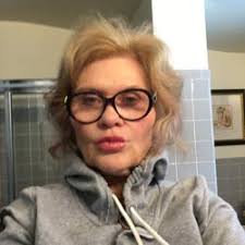 Daphne Chen Clubhouse Profile, Followers, Statistics (@dauphindauphine)